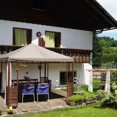Ferienwohnung Auf Einem Richtigen Bauernhof Finkenstein am Faaker See Esterno foto